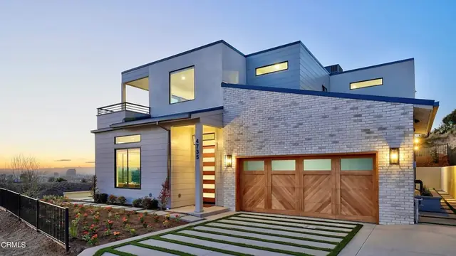 Round Top Hillside Custom Home in Los Angeles, CA